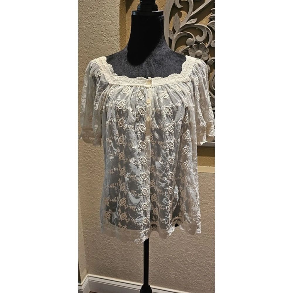 Ultra Pink Sheer Lace Floral button-front Blouse